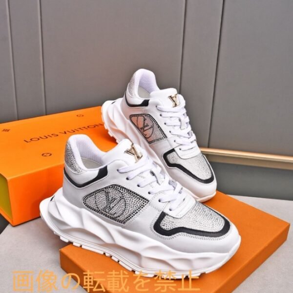 Buy trendy type Louis Vuitton sneakers