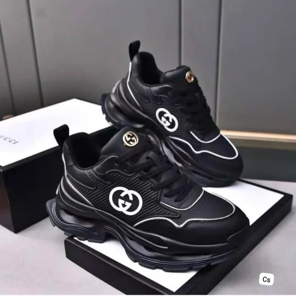 Gucci Run Chunky Black Sneakers