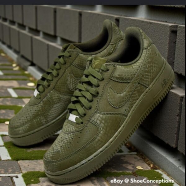 Nike Air Force  — Olive